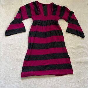 Women’s Express bright Pink and Gray stripped sweater dress - size small